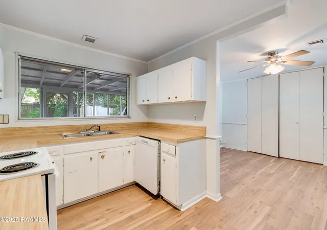 Photo 4 of Single family home for sale at 105 Ashwood Dr, Lafayette, LA 70503 | MLS# 2600007341 | Listing updated on 2026-08-17