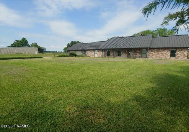 Photo 2 of Single family home for sale at 545 Coulee Lanoire Rd, Arnaudville, LA 70512 | MLS# 2600007983 | Listing updated on 2026-08-26