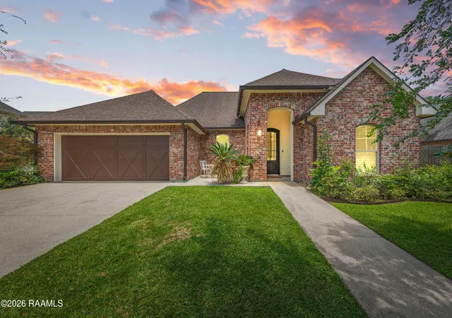 Homes for sale in Broussard, LA | 106 Diamond Creek Dr, Broussard, LA 70518 | MLS# 2600004445