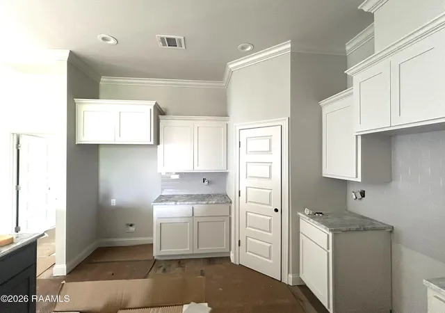Photo 3 of Single family home for sale at 122 Rio Dr, Youngsville, LA 70592 | MLS# 2600006389 | Listing updated on 2026-08-15