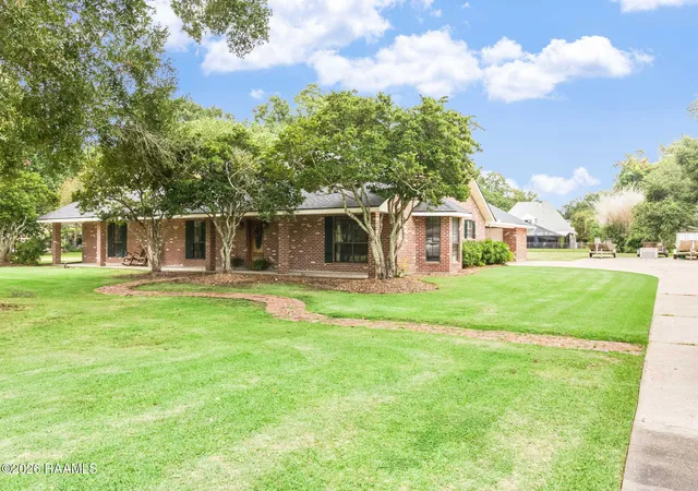 4th image of 311 Interlaken Dr, New Iberia, LA 70563 | MLS# 2600006092