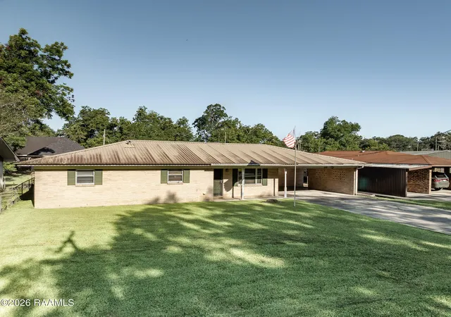 Photo 2 of Single family home for sale at 110 Ernest St, Ville Platte, LA 70586 | MLS# 2600006653 | Listing updated on 2026-08-27