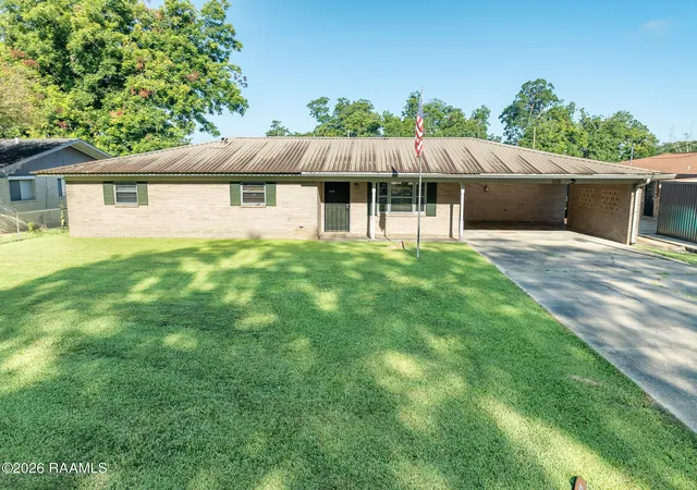 Photo 4 of Single family home for sale at 110 Ernest St, Ville Platte, LA 70586 | MLS# 2600006653 | Listing updated on 2026-08-27
