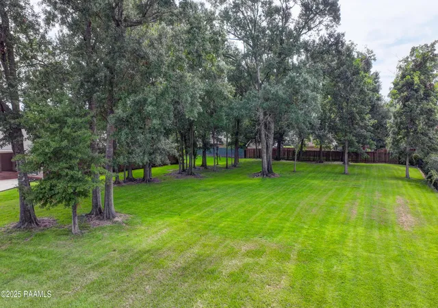 Photo 3 of Land for sale at 5 Oak Pl Pl, New Iberia, LA 70563 | MLS# 2500001881 | Listing updated on 2026-08-02