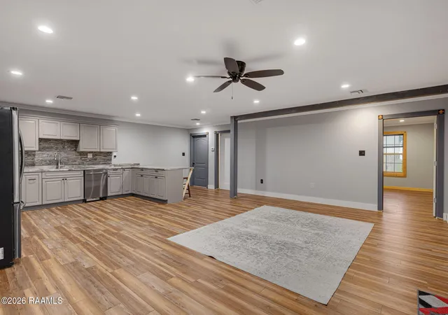 Photo 3 of Single family home for sale at 422 Longwood Dr, Opelousas, LA 70570 | MLS# 2600006720 | Listing updated on 2026-08-12