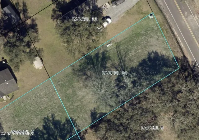 Homes for sale in St. Martinville, LA | 10 St Anthony Ln, St. Martinville, LA 70582 | MLS# 2500000031