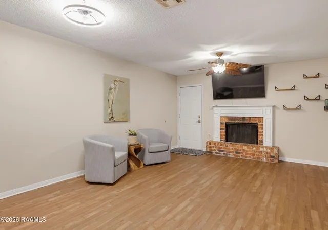 3rd image of 192 Southfield Pkwy, Lafayette, LA 70506 | MLS# 2600006755