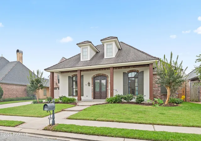2nd image of 105 Fyvie Ln, Lafayette, LA 70503 | MLS# 2600004260