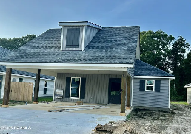 3rd image of 204 Camerons Cove Dr, Carencro, LA 70520 | MLS# 2600006385