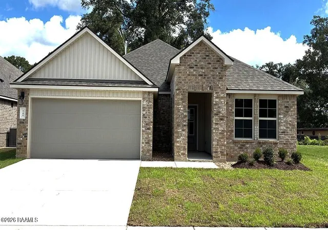 Photo 1 of Single family home for sale at 345 White Pine Dr, Lafayette, LA 70501 | MLS# 2600004630 | Listing updated on 2026-08-12