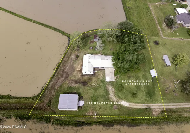 Homes for sale in Basile, LA | 128 Neumeyer Ln, Basile, LA 70515 | MLS# 2600002906