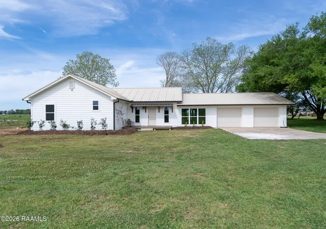 Homes for sale in Basile, LA | 128 Neumeyer Ln, Basile, LA 70515 | MLS# 2600002906
