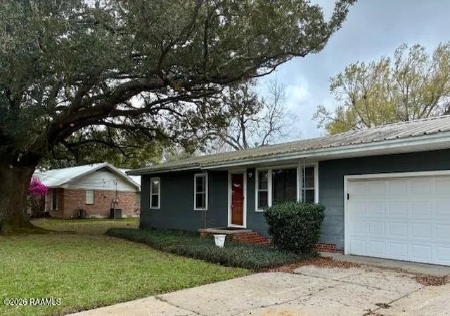 Homes for sale in New Iberia, LA | 2312 S Kramer Dr, New Iberia, LA 70560 | MLS# 2600002702