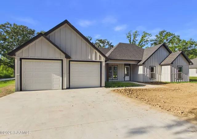 Photo 3 of Single family home for sale at 728 Kilchrist Rd, Carencro, LA 70520 | MLS# 2600007815 | Listing updated on 2026-08-21