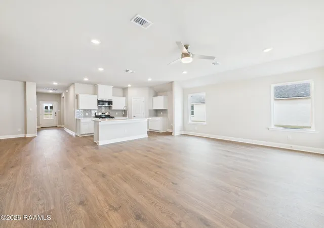 Photo 4 of Single family home for sale at 124 Yonkers Dr, Lafayette, LA 70507 | MLS# 2600007990 | Listing updated on 2026-08-26