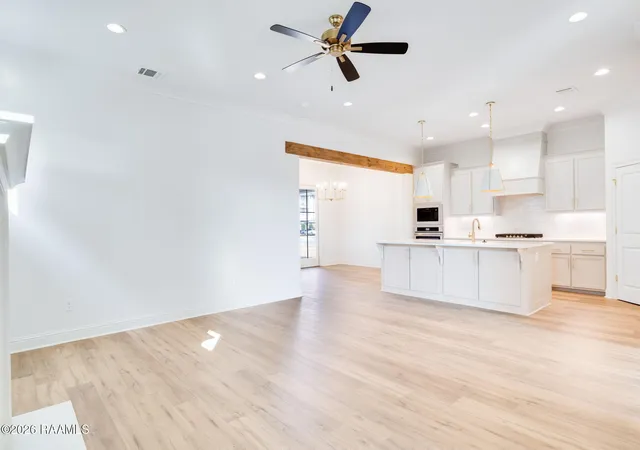 Photo 4 of Single family home for sale at 100 Keelingwood Ln, Lafayette, LA 70507 | MLS# 2500003392 | Listing updated on 2026-08-27