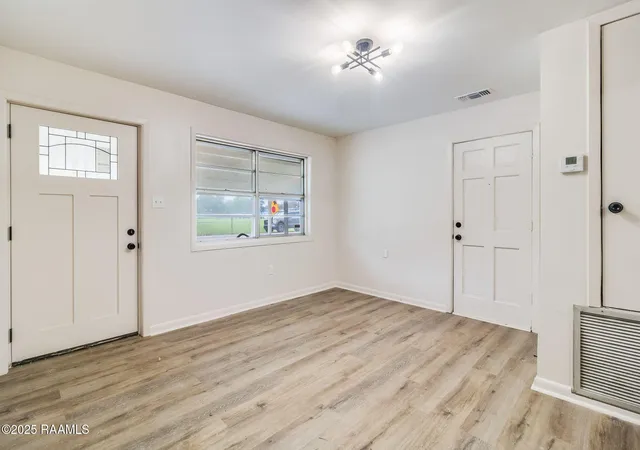 2nd image of 105 Brockton Dr, Carencro, LA 70520 | MLS# 2600003482