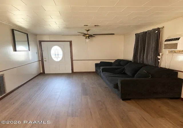 Photo 2 of Sale Pending at 1611 N Saint Antoine St, Lafayette, LA 70501 | MLS# 2600007434 | Listing updated on 2026-09-16