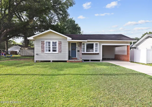 Homes for sale in Abbeville, LA | 605 Old Kaplan Hwy, Abbeville, LA 70510 | MLS# 2600003678