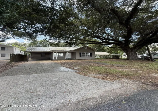Photo 2 of Sale Pending at 1112 S Ave F, Crowley, LA 70526 | MLS# 2600007642 | Listing updated on 2026-08-18