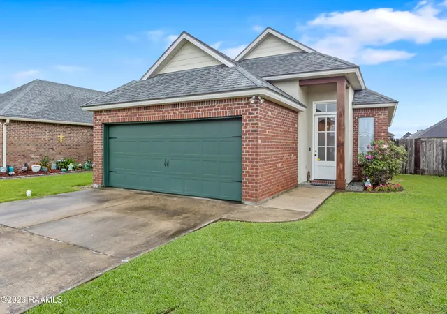 1st image of 104 Meadowhollow Dr, Youngsville, LA 70592 | MLS# 2600006481