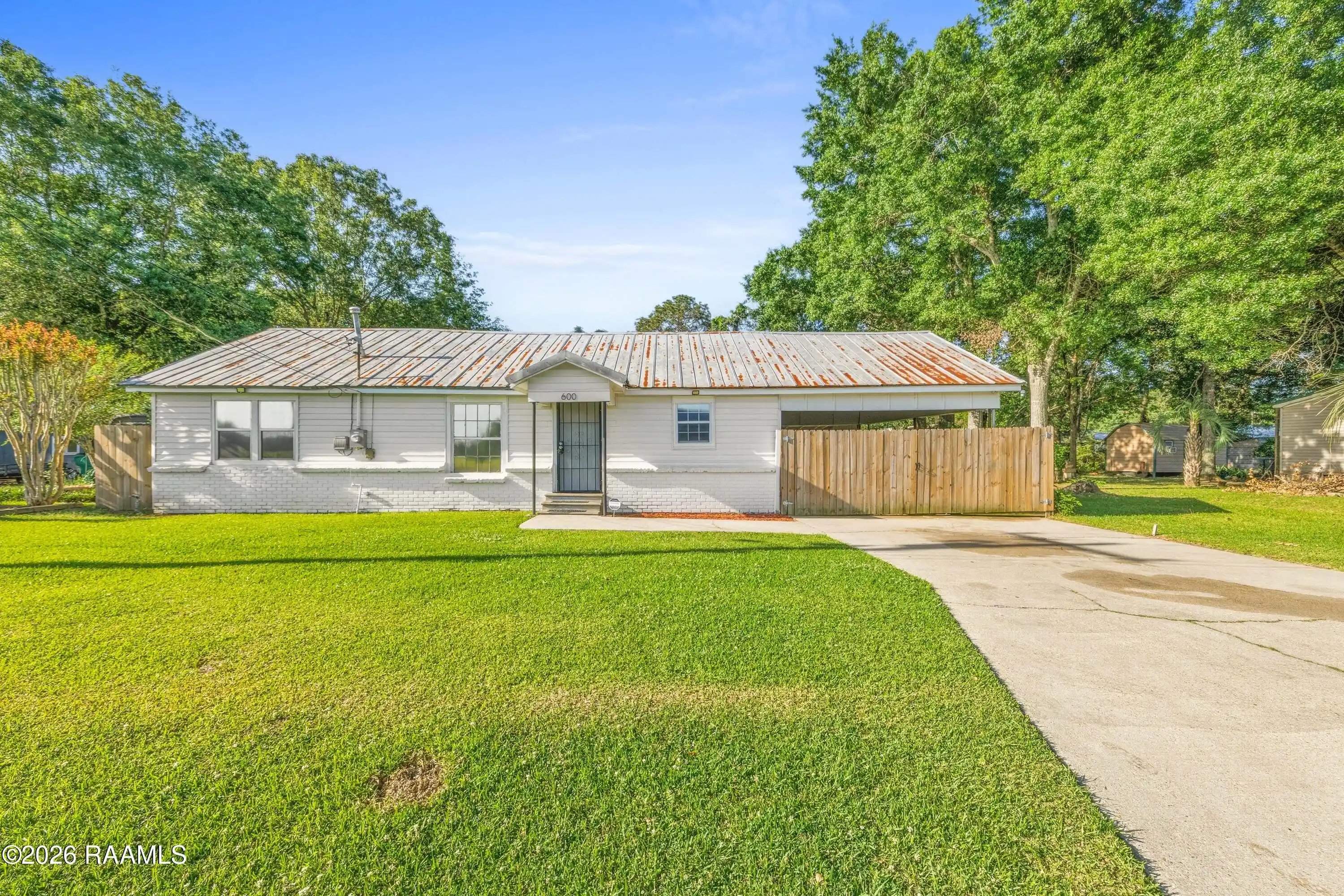 Photo 1 of Single family home for sale at 600 E Jane St, Abbeville, LA 70510 | MLS# 2600009912 | Listing updated on 2026-10-22