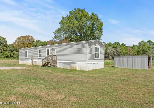 Photo 3 of Sale Pending at 327 Casanova Rd, Crowley, LA 70526 | MLS# 2600008113 | Listing updated on 2026-09-02