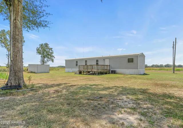 Photo 4 of Sale Pending at 327 Casanova Rd, Crowley, LA 70526 | MLS# 2600008113 | Listing updated on 2026-09-02