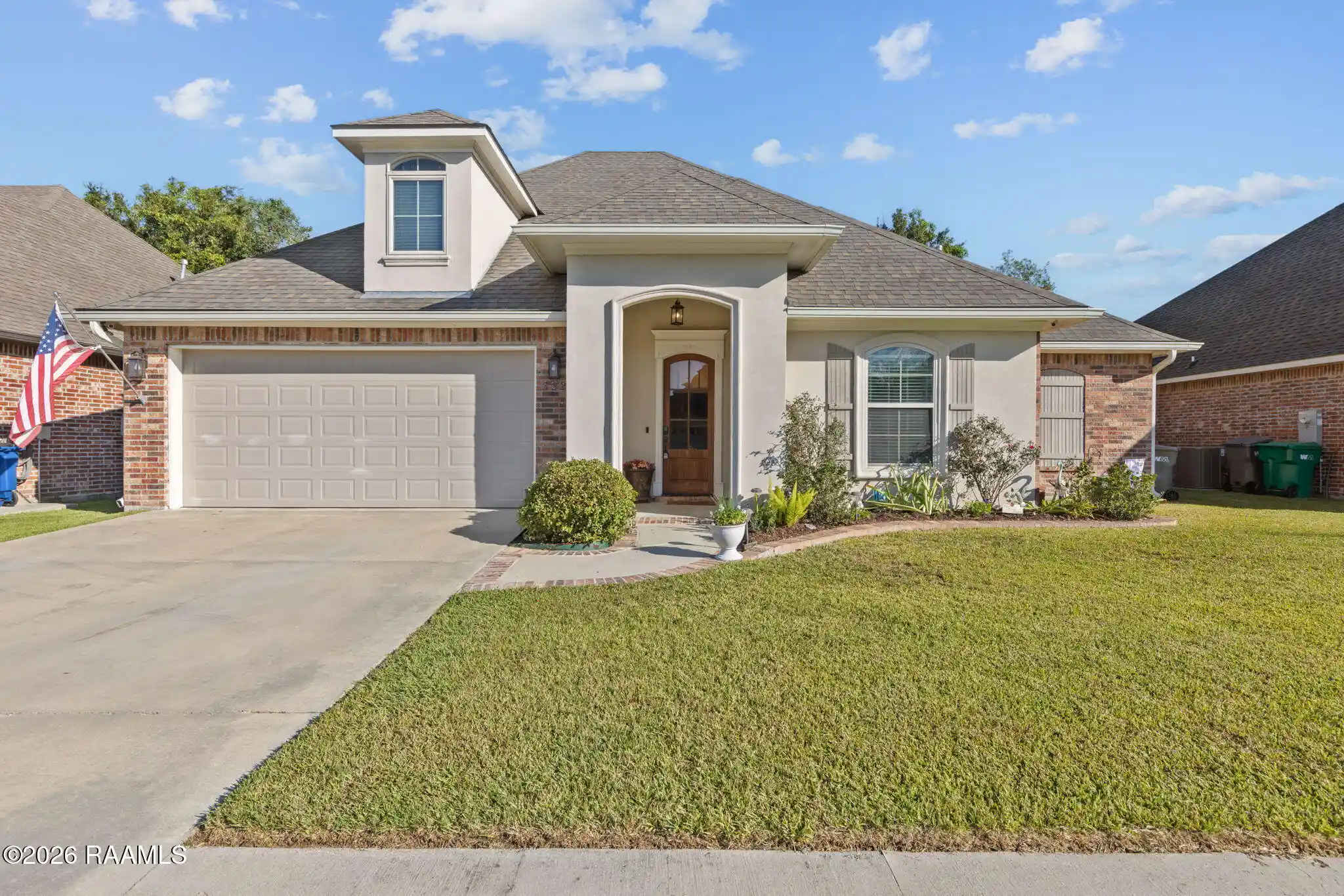 Single family home for sale at 322 Arrowwood Rd, Youngsville, LA 70592 | MLS# 2600009782