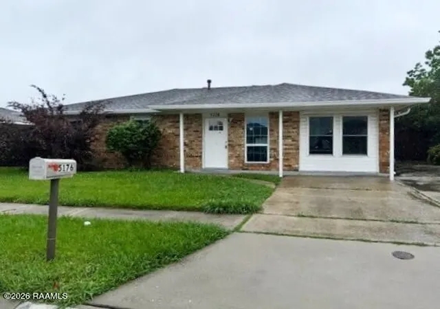 Photo 1 of Single family home for sale at 5176 Mount Revarb Dr, Marrero, LA 70072 | MLS# 2600005906 | Listing updated on 2026-09-30
