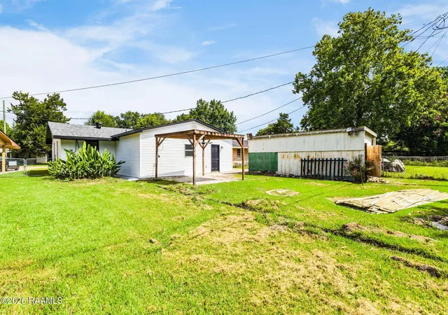 Homes for sale in Opelousas, LA | 2343 Ledoux Cir, Opelousas, LA 70570 | MLS# 2600006026
