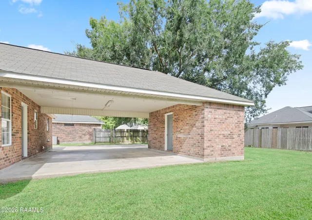 23rd image of 213 Sundown Dr, Broussard, LA 70518 | MLS# 2600007727
