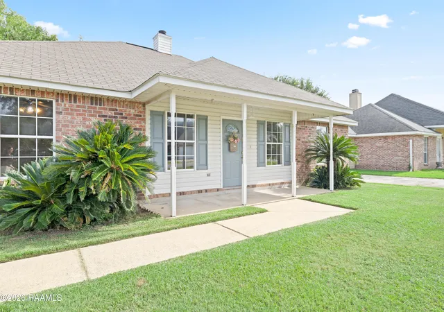 Photo 3 of Single family home for sale at 213 Sundown Dr, Broussard, LA 70518 | MLS# 2600007727 | Listing updated on 2026-09-01