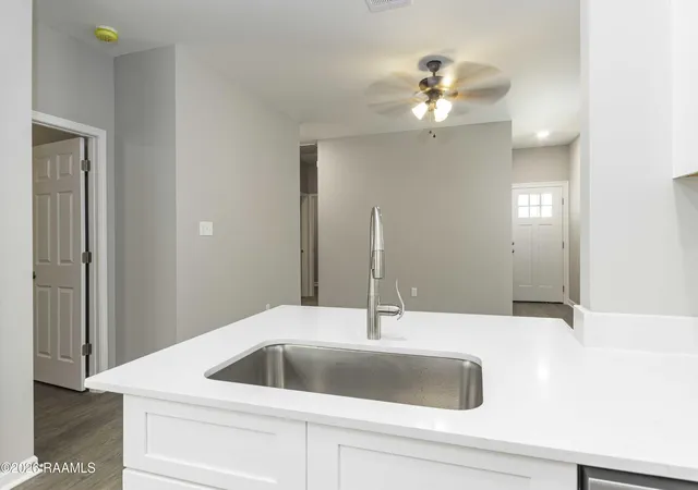 Photo 3 of Single family home for sale at 100 Jantz Dr, Lafayette, LA 70506 | MLS# 2500007057 | Listing updated on 2026-08-26