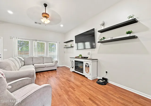 5th image of 109 Tealbrook Dr, Scott, LA 70583 | MLS# 2600006246