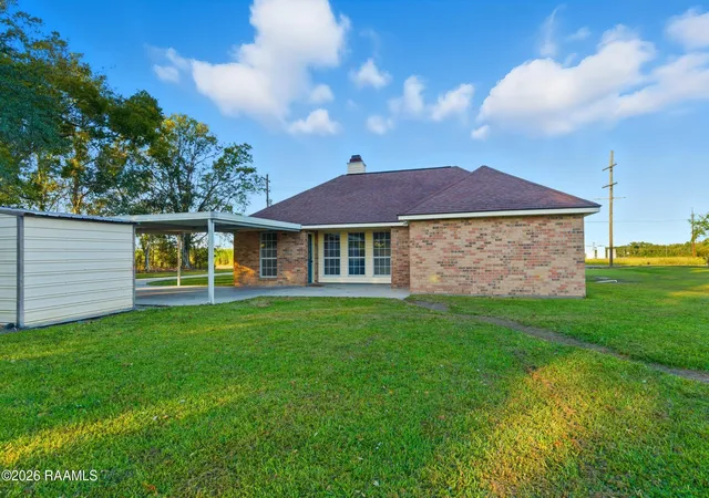 Homes for sale in Breaux Bridge, LA | 1110 Melvin Dupuis Rd, Breaux Bridge, LA 70517 | MLS# 2600004624