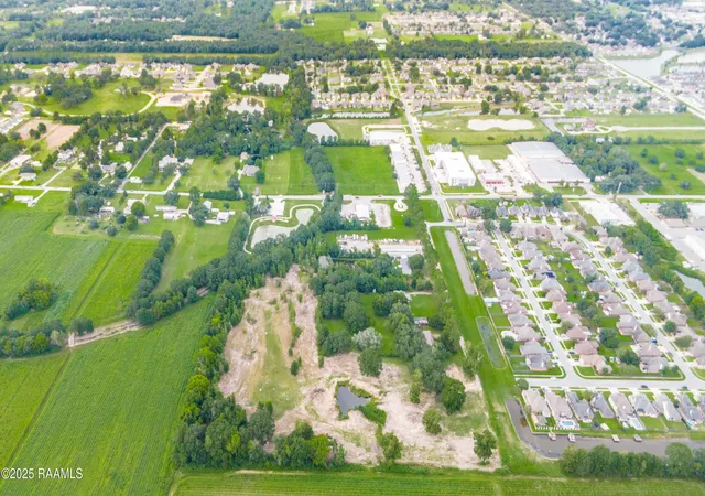 2nd image of 100/136 Blk Minolta Rd, Youngsville, LA 70592 | MLS# 2500003112