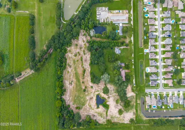 3rd image of 100/136 Blk Minolta Rd, Youngsville, LA 70592 | MLS# 2500003112
