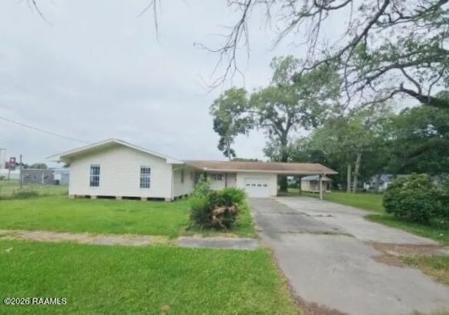 Homes for sale in Kaplan, LA | 112 N Hebert Ave, Kaplan, LA 70548 | MLS# 2600003777