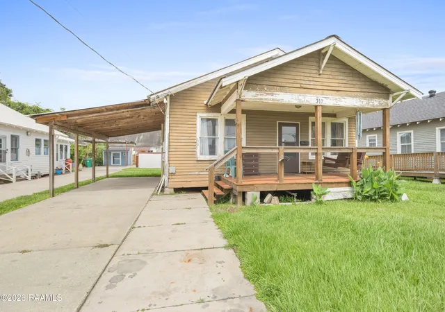 Homes for sale in Lafayette, LA | 310 Monroe St, Lafayette, LA 70501 | MLS# 2600005186