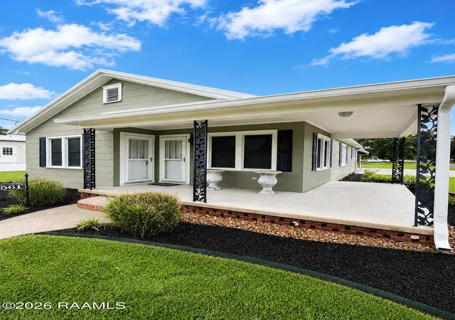 Photo 2 of Single family home for sale at 561 Main St, Arnaudville, LA 70512 | MLS# 2600008128 | Listing updated on 2026-08-29