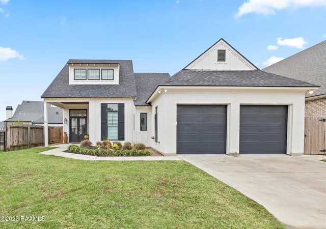 1st image of 116 Orchard Park Ave, Lafayette, LA 70508 | MLS# 2500006495