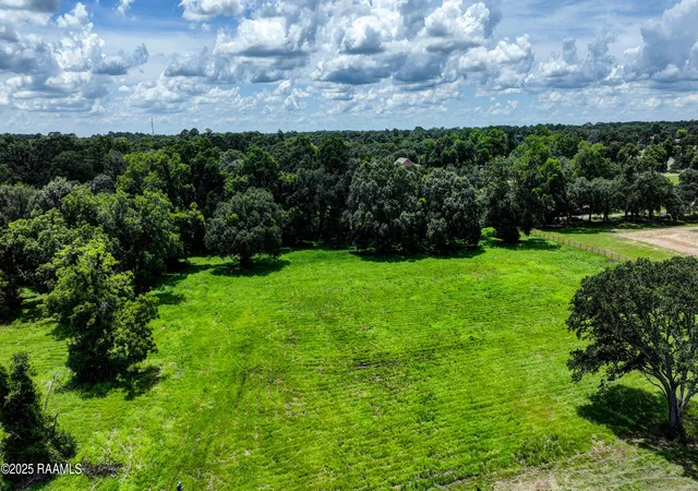1st image of 501 Maryview Farm Rd, Lafayette, LA 70507 | MLS# 2500000706