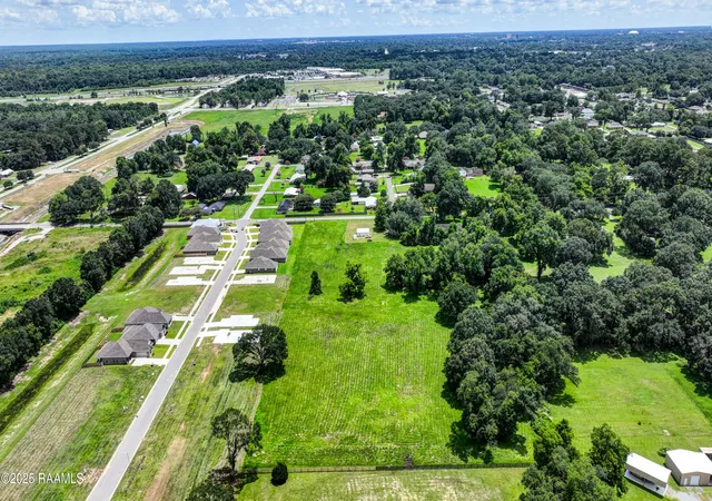 3rd image of 501 Maryview Farm Rd, Lafayette, LA 70507 | MLS# 2500000706