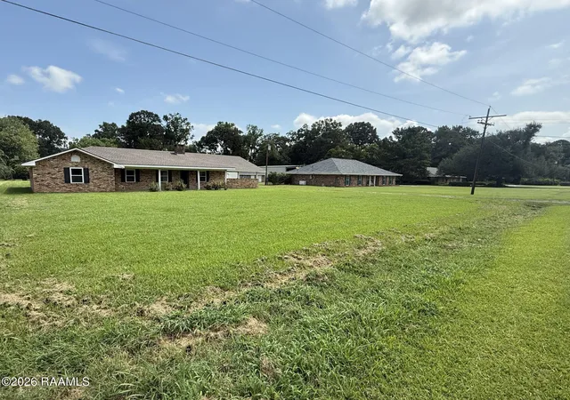 32nd image of 215 Saint Ann Ave, Opelousas, LA 70570 | MLS# 2600001244