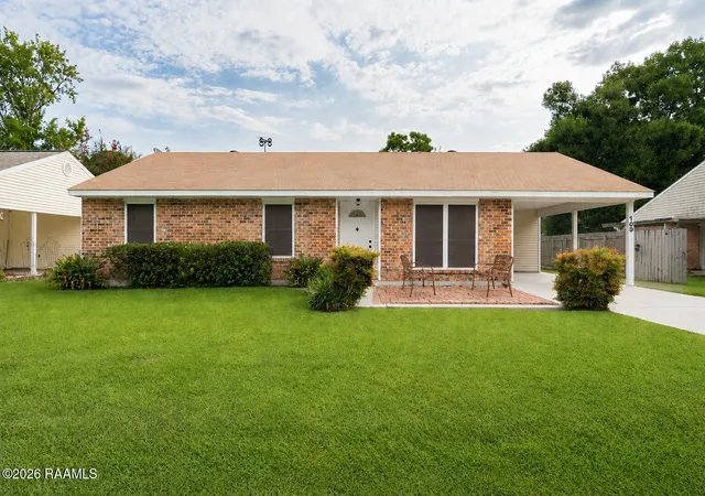 Photo 1 of Sale Pending at 109 Drake Dr, Lafayette, LA 70503 | MLS# 2600007294 | Listing updated on 2026-09-01