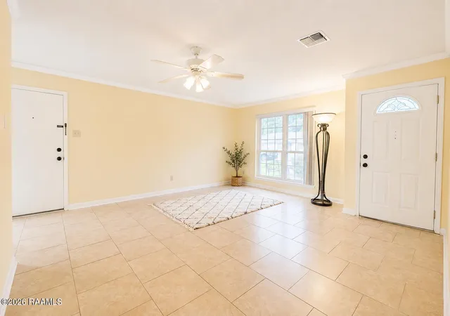 Photo 3 of Sale Pending at 109 Drake Dr, Lafayette, LA 70503 | MLS# 2600007294 | Listing updated on 2026-09-01