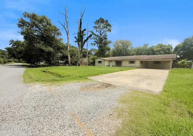 Homes for sale in Lawtell, LA | 197 Daine Dr, Lawtell, LA 70550 | MLS# 2600005918