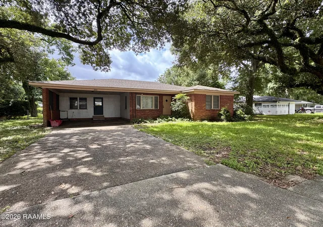 1st image of 2505 W Congress St, Lafayette, LA 70506 | MLS# 2600005860