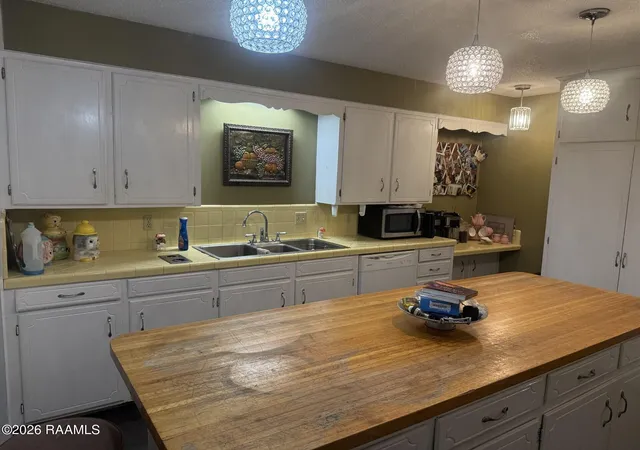 2nd image of 908 Main St, Mamou, LA 70554 | MLS# 2600005995